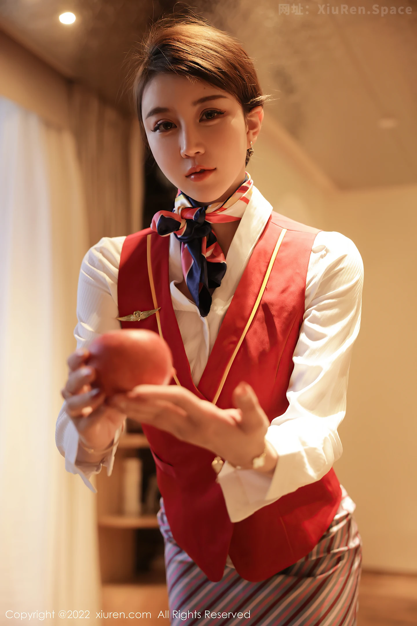 图片[5]-[XiuRen秀人网]VOL.4824 模特tina 甜仔大理旅拍脱空姐制服露蕾丝内衣开档黑丝诱惑写真59P-秀人网官方网站